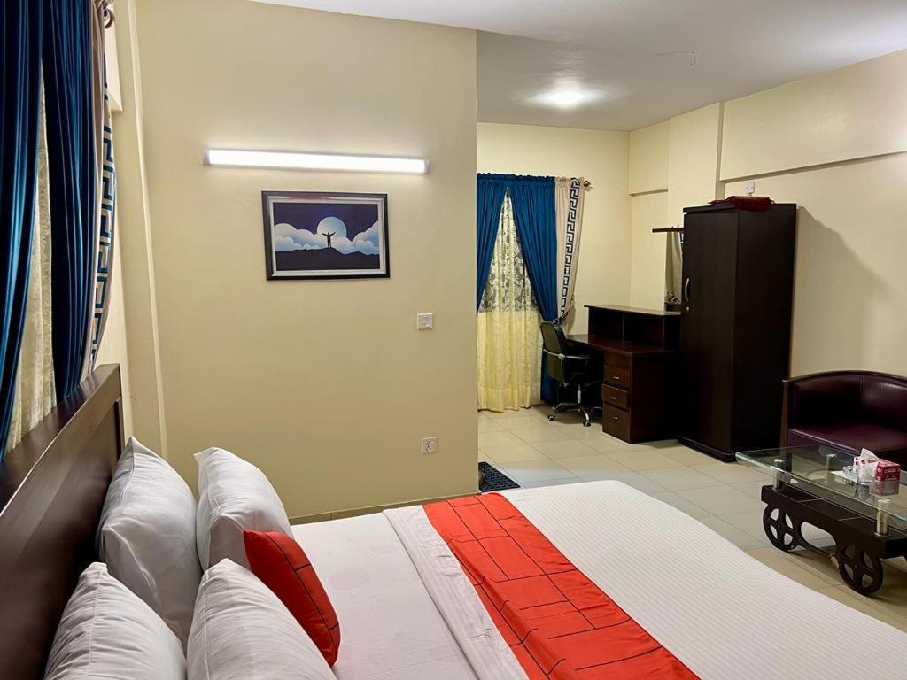 Hotel Rooms Dha Karachi Eksteriør billede