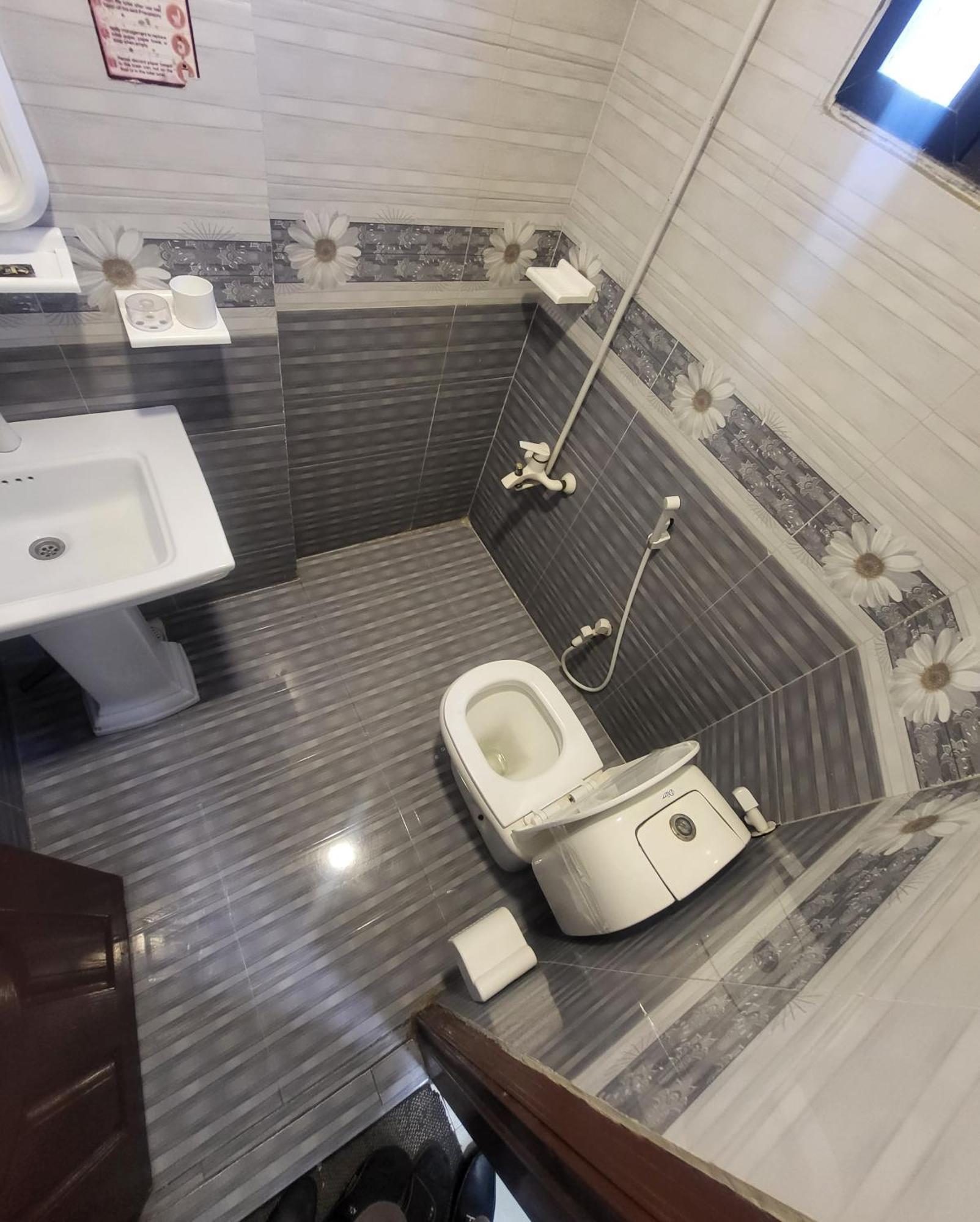 Hotel Rooms Dha Karachi Eksteriør billede