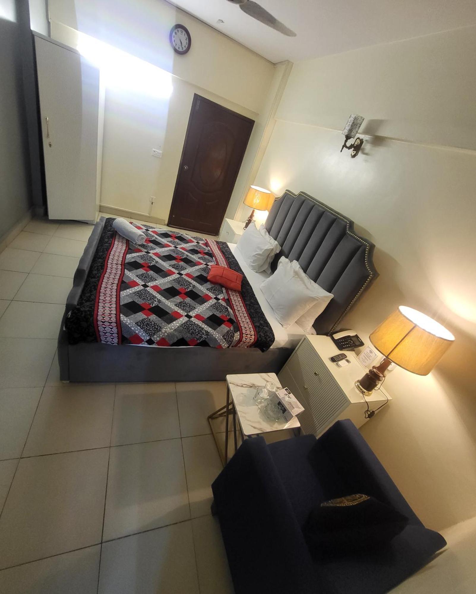 Hotel Rooms Dha Karachi Eksteriør billede