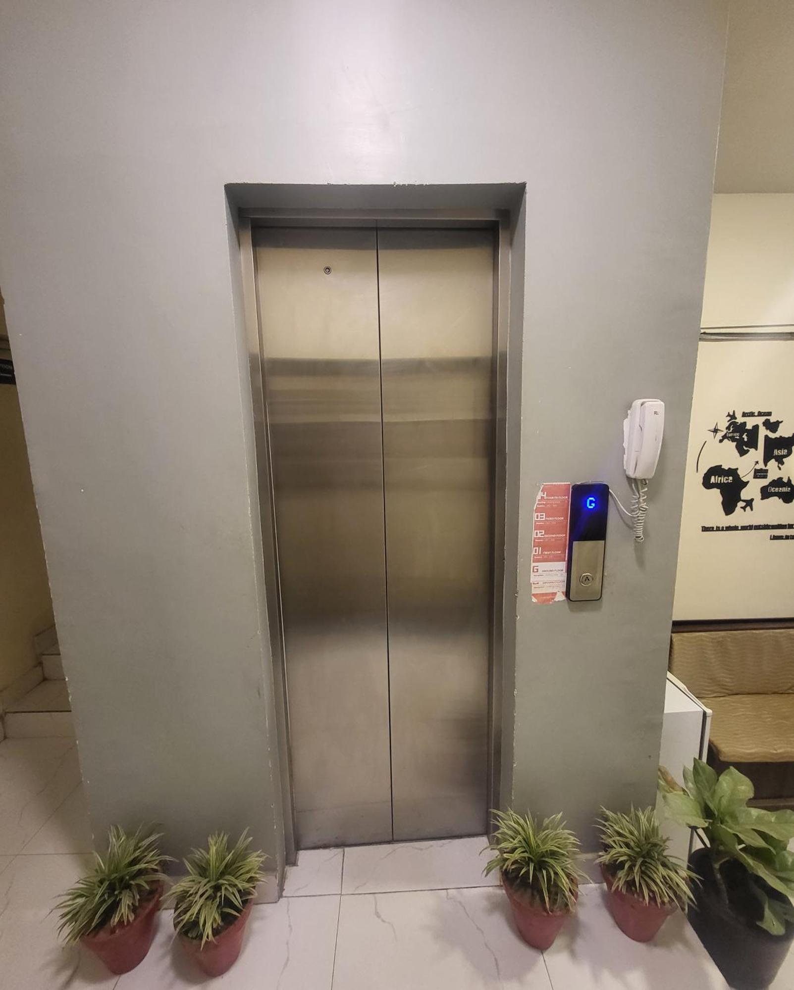 Hotel Rooms Dha Karachi Eksteriør billede