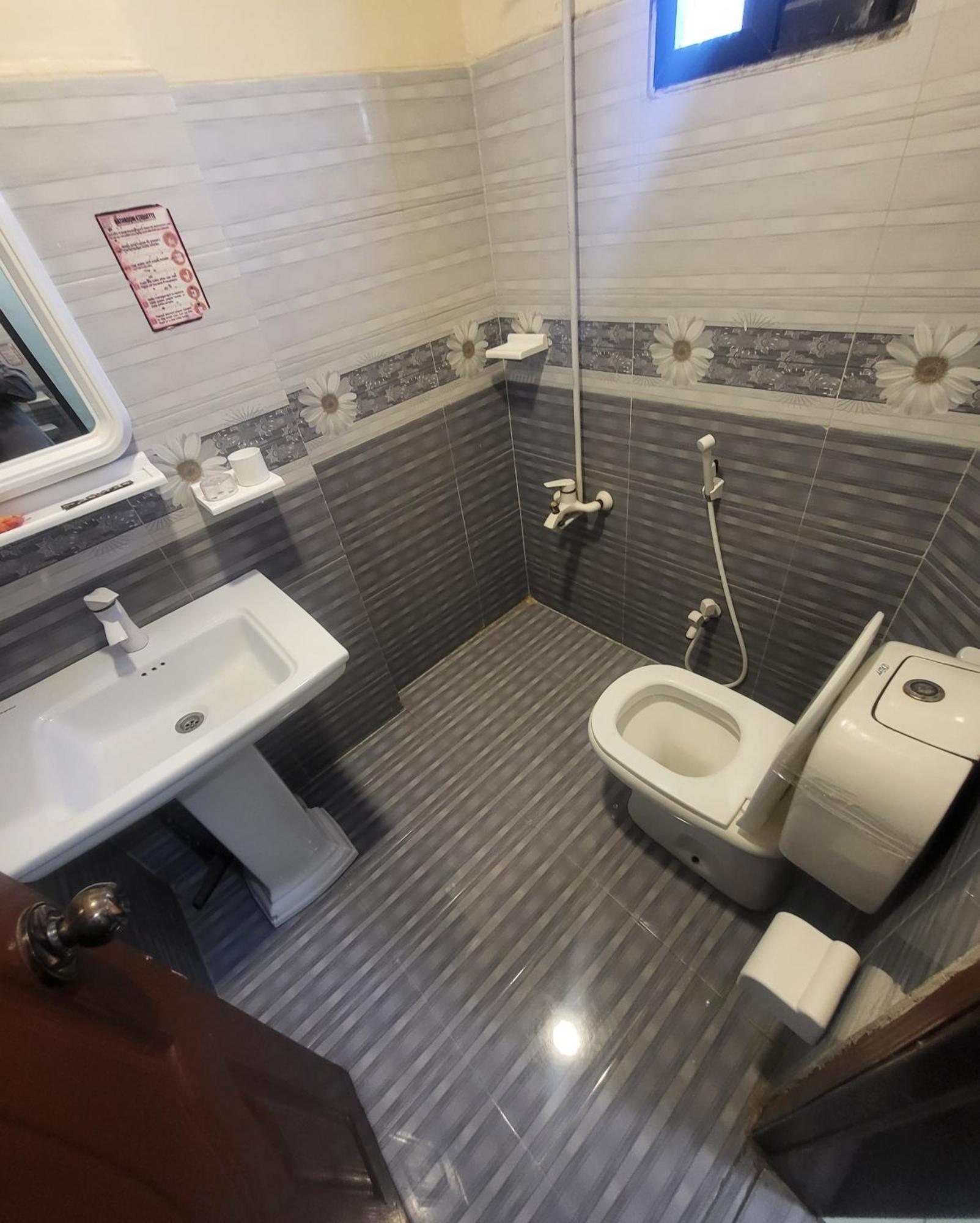 Hotel Rooms Dha Karachi Eksteriør billede
