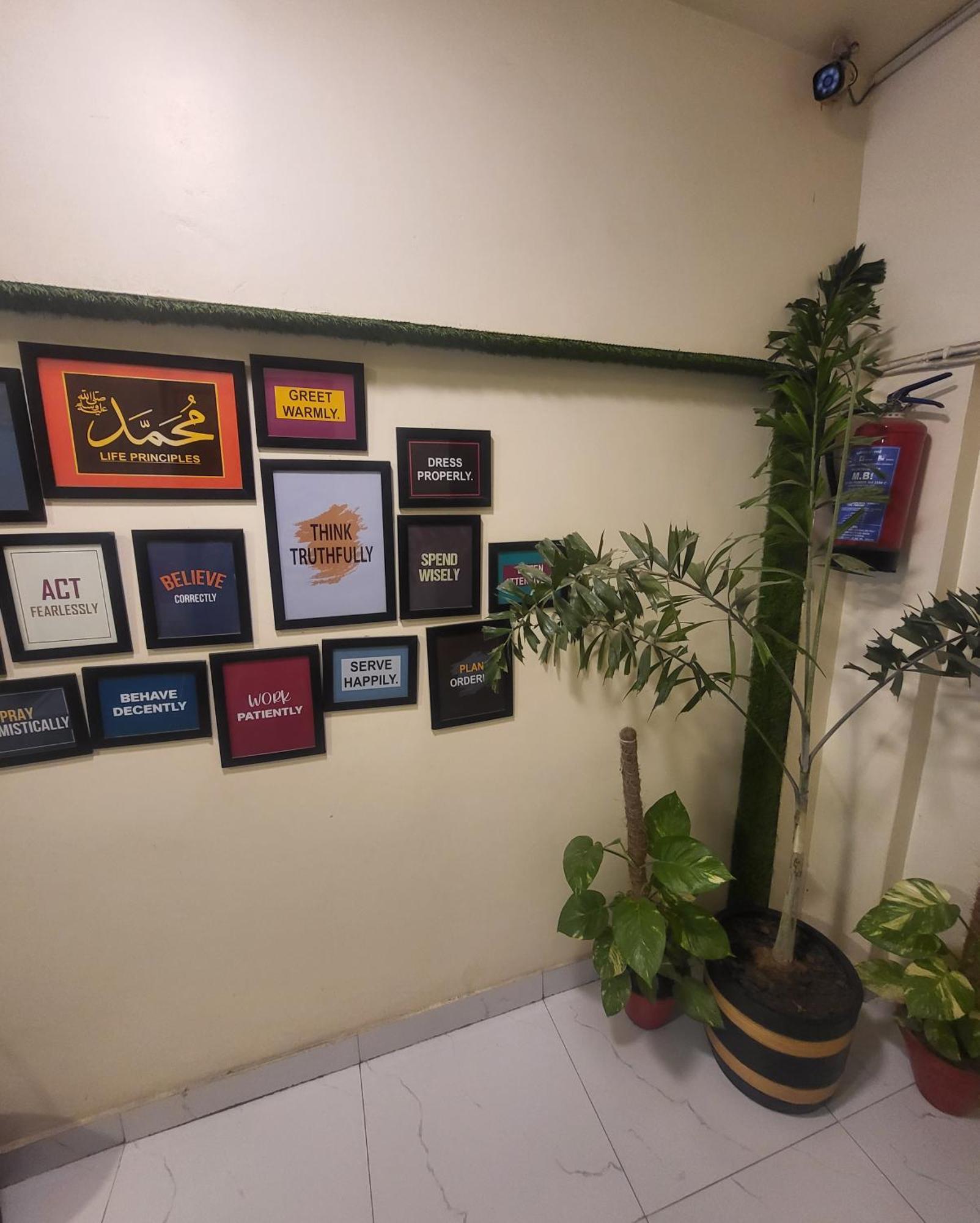 Hotel Rooms Dha Karachi Eksteriør billede