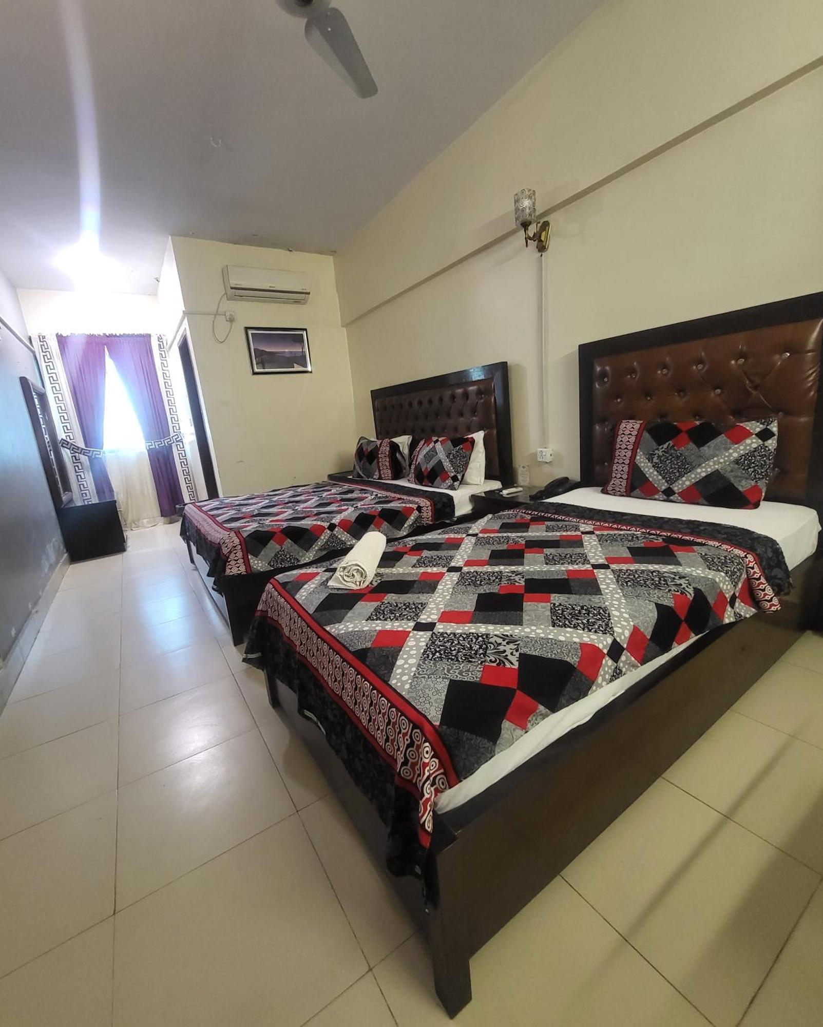 Hotel Rooms Dha Karachi Eksteriør billede