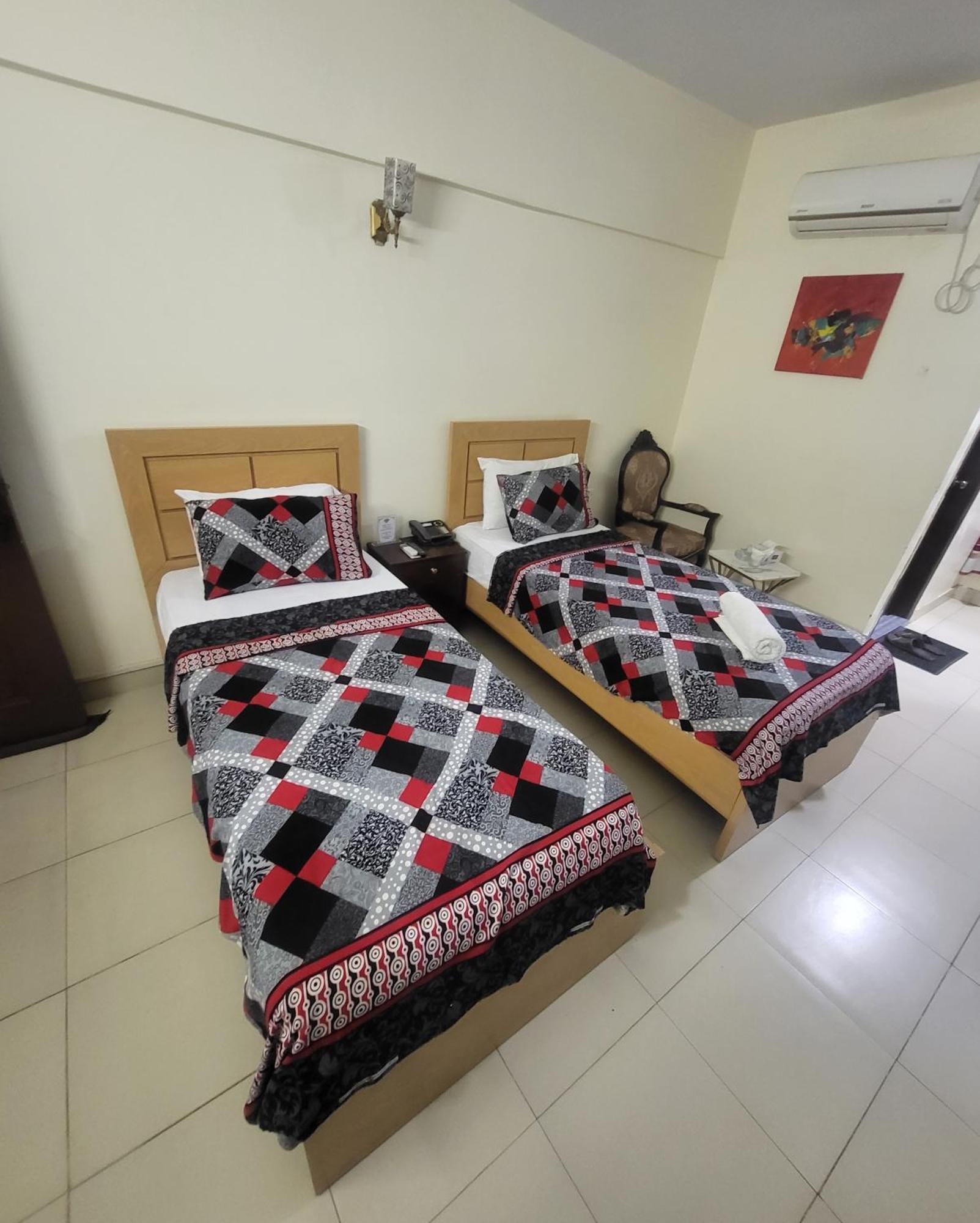Hotel Rooms Dha Karachi Eksteriør billede